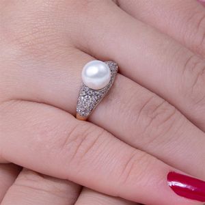 ANEL FOLHEADO A OURO ZIRCÔNIAS CRISTAL COM PÉROLA