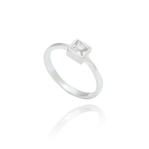 ANEL PRATA TRABALHADA COM QUADRADO DE ZIRCÔNIA CRISTAL