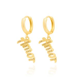 BRINCO FOLHEADO A OURO ARGOLA COM AMOR DE ZIRCÔNIAS