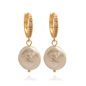 BRINCO FOLHEADO A OURO ARGOLA COM ZIRCÔNIAS E PÉROLA