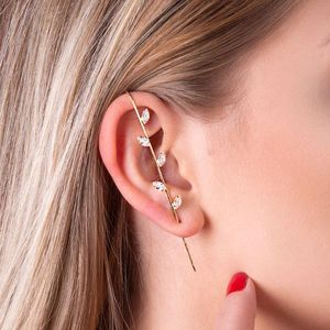PIERCING DE ORELHA FOLHEADO A OURO FIO LONGO COM NAVETES