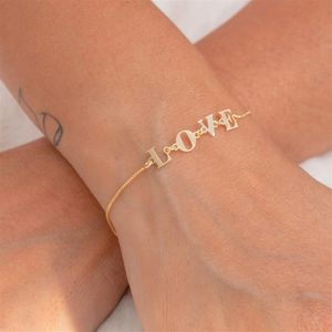 PULSEIRA FOLHEADO A OURO LOVE PEQUENA