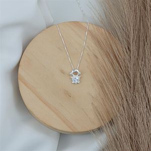COLAR PRATA MENINA COM CORAÇÃO DE ZIRCÔNIA