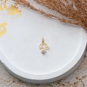 PINGENTE FOLHEADO A OURO MENINO VAZADO E COM ZIRCÔNIAS
