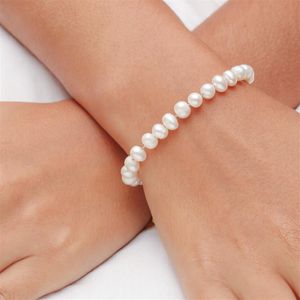 PULSEIRA FOLHEADO A OURO DE PÉROLAS