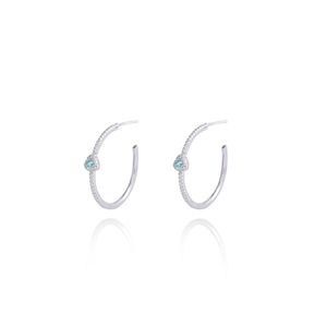 BRINCO PRATA ARGOLA FINA DE ZIRCÔNIAS COM MINI CORAÇÃO