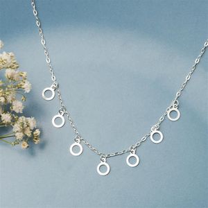 COLAR PRATA FIO COM AROS VAZADOS E PENDURADOS