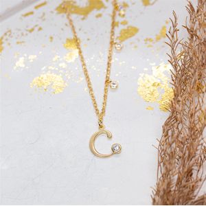 COLAR FOLHEADO A OURO COM MINI ZIRCÔNIAS E LETRA LISA COM ZIRCÔNIA