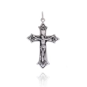 PINGENTE PRATA CRUZ TRABALHADA COM CRISTO LISO