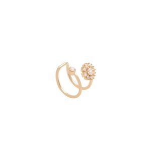 PIERCING DE ORELHA FOLHEADO A OURO COM FLOR E PONTO DE LUZ DE ZIRCÔNIAS
