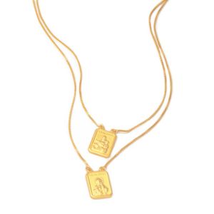 ESCAPULÁRIO FOLHEADO A OURO COM PLACAS FOSCAS COM IMAGEM DE SAGRADO CORAÇÃO E N.SR DO CARMO