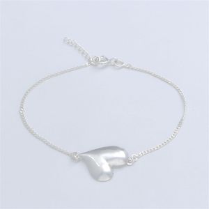 PULSEIRA PRATA FIO COM CORAÇÃO LISO