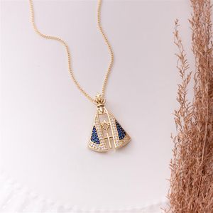 COLAR FOLHEADO A OURO COM NOSSA SENHORA APARECIDA VAZADA E ZIRCÔNIAS