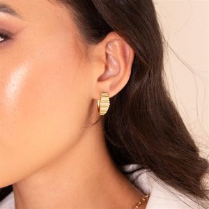 BRINCO FOLHEADO A OURO ARGOLA COM FAIXAS TRABALHADAS