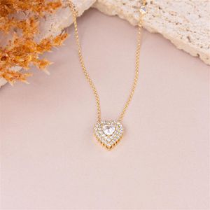 COLAR FOLHEADO A OURO DE CORAÇÃO CRAVEJADO DE ZIRCÔNIAS