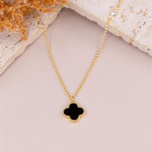 COLAR FOLHEADO A OURO COM TREVO E ZIRCÔNIA