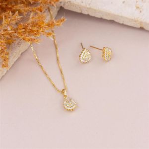 CONJUNTO FOLHEADO A OURO GOTA CRAVEJADA DE ZIRCÔNIAS