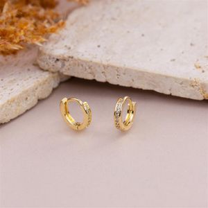 BRINCO FOLHEADO A OURO ARGOLA PEQUENA COM FAIXA DE ZIRCÔNIAS