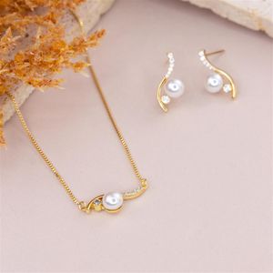 CONJUNTO FOLHEADO A OURO CANGA COM ZIRCÔNIAS E PÉROLA