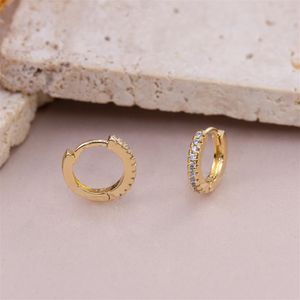 BRINCO FOLHEADO A OURO ARGOLA MÉDIA E FINA COM ZIRCÔNIAS