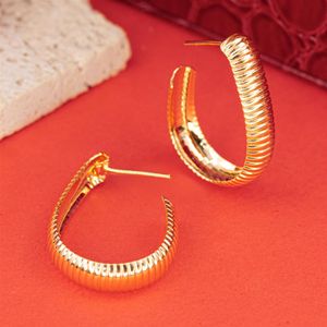 BRINCO FOLHEADO A OURO ARGOLA OVAL COM FRIZADO