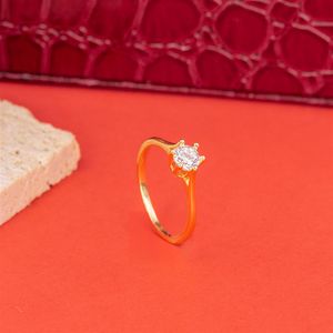 ANEL FOLHEADO A OURO COM SOLITÁRIO